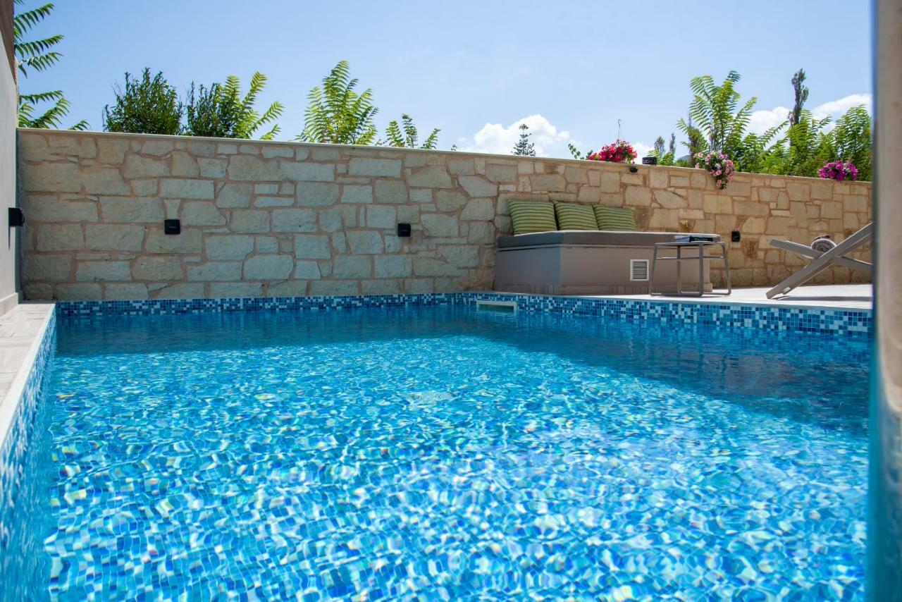 Villa Sirocos Stalós 외부 사진